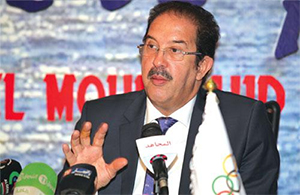 Mustapha Berraf au forum d'El Moudjahid