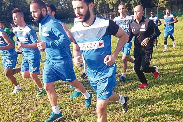 Des Sétifiens affaiblis à Brazzaville