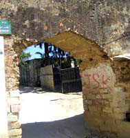 Situé sur les hauteurs de Birkhadem Tixeraïne, village oublié