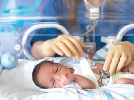 Opération pilote dans quatre centres hospitaliers pour prévenir les handicaps