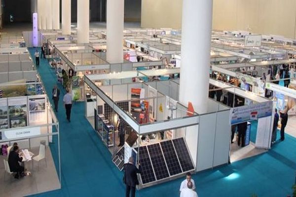 تنظيم صالون وطني للطاقات المتجددة بغرداية