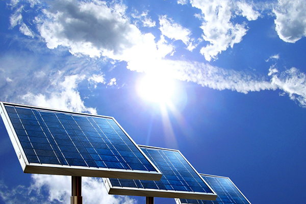 وزير الطاقة بالأغواط لتدشين مشروع محطة انتاج الكهرباء عن طريق الطاقة الشمسية