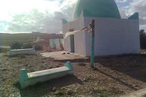 مجهولون  يدنّسون  ضريحا بتيارت بحثا عن أموال