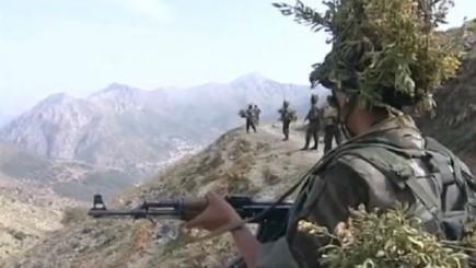 تدمير 9 مخابئ للإرهابيين وضبط قذائف هاون ومعدات تفجير ببجاية، سكيكدة وتيزي وزو