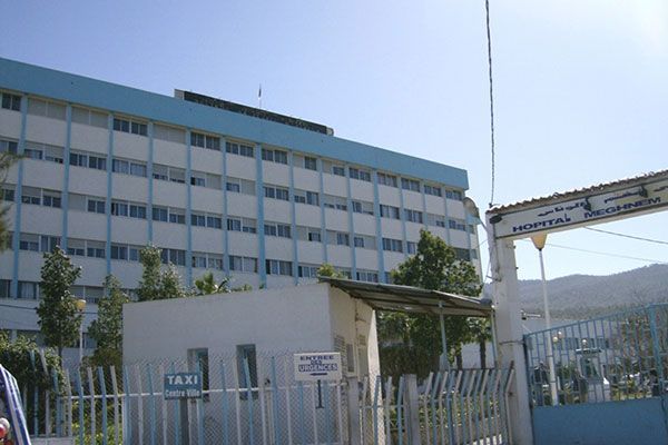 توقيف رئيس مصلحة جراحة المسالك البولية بالمستشفى الجامعي لتيزي وزو