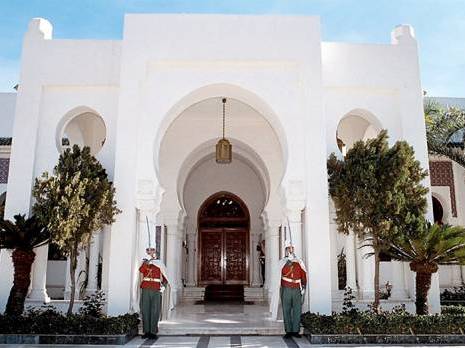 Le silence embarrassé des autorités