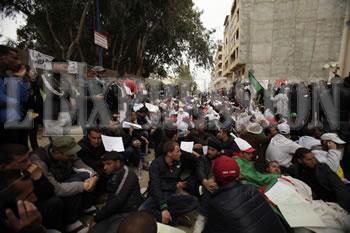 L'Intérieur menace de sévir