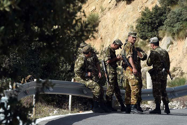 تدمير أربعة مخابئ للإرهابيين بجيجل