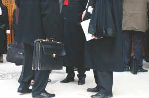 Les avocats poursuivront le boycott des audiences des tribunaux de Biskra