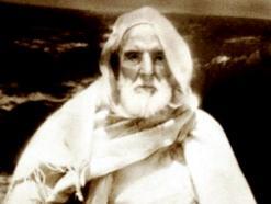 سقوط القذافي يُعيد الجدل حول شخصية ابن مستغانم              محمد بن علي السنوسي.. شيخ الصوفية الذي غيّبه العقيد