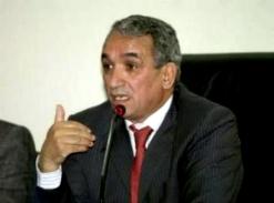 لدى زيارته إلى ولاية سطيف لتفقد القطاع              بن حمادي يدعو المتعاملين الاقتصاديين لاستحداث فرص شغل للشباب