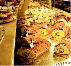 فيما تقام حفلات فنية صاخبة مع نجوم أغنية الرأي              حلويات “لابيش” ومختلف أنواع المشروبات تطبع مائدة الوهرانيين ليلة رأس السنة