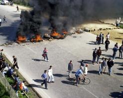 على خلفية توزيع 780 مسكن  اجتماعي  بالمسيلة              قائمة 700 مسكن تزلزل المسيلة وسكان لاروكاد يغلقون الطريق