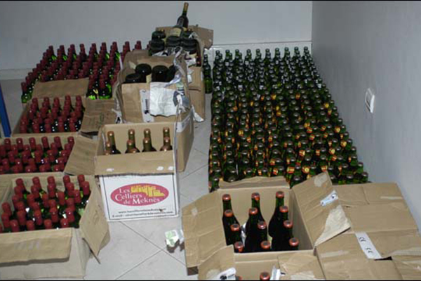 أمن الوادي يحجز ألف قارورة خمر