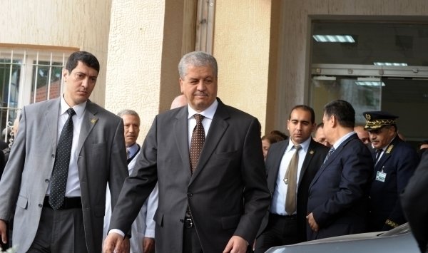 سلال في تيزي وزو .. زيارة بخلفية سياسية و