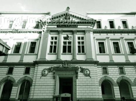 Stationnement interdit, même pour les résidants