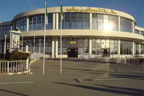 نجاة ربان ومعاونه في تحطم جزئي لطائرة تدريبية بمطار باتنة