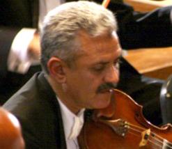 يقلّد لأول مرة لشخصية ثقافية جزائرية              وسام الكموندور الإيطالي يمنح لعبد القادر بو عزارة