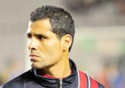 جديات سيمضي غدا لموسم واحد              حميدي يوقع اليوم لموسمين في أولمبي الشلف