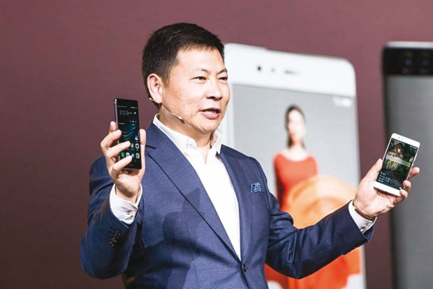 Le smartphone P9 de Huawei arrive en Algérie