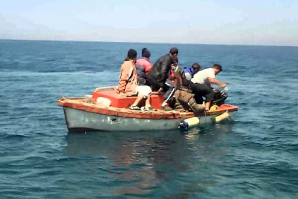 الجيش يحبط هجرة 13 شابا في سواحل عنابة