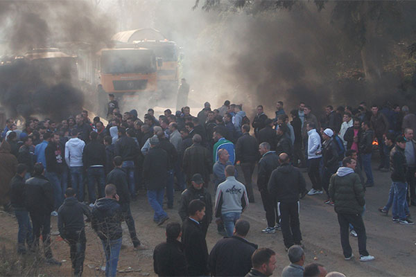 محتجون يتسببون في مقتل طفل بغليزان