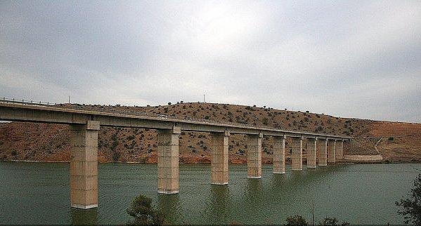 Evaluation des effets environnementaux du oued Mouilah sur la Pérennité du Barrage Hammam Boughrara