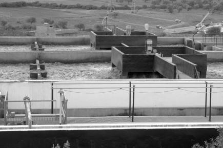 مشاريع هامة لتعزيز التزويد بالمياه الصالحة للشرب بباتنة وبريكة