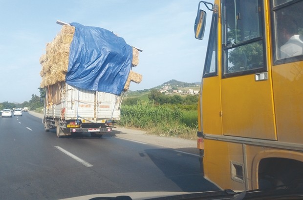 Vu sur l'autoroute de Bordj Ménaïel