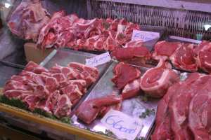 جزارون يسقفّون أسعار اللّحوم ما بين ال500 وال600 دينار بسكيكدة..