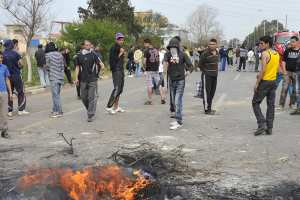 اشتباكات بين مواطنين ومهربين تخلف 10 جرحى في تمنراست