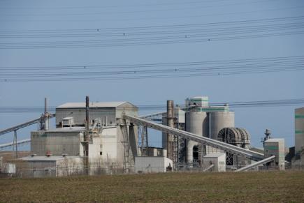 عودة الاحتجاجات ضد بناء مصنع للإسمنت في واد الطاقة بباتنة