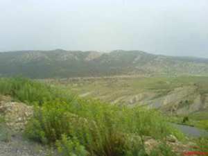 Pour rompre l'isolement de leurs village situé à Batna