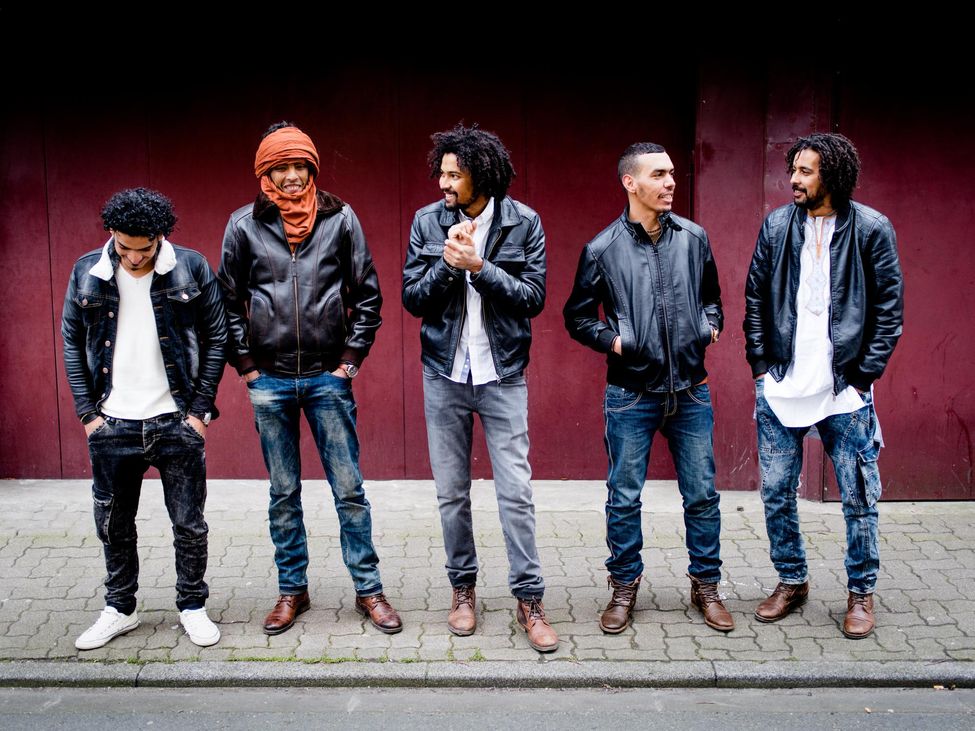 IMARHAN : «NOUS ALLUMONS UN FEU ET SORTONS LES AMPLIS»