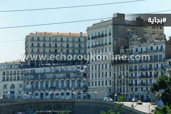 شهران حبسا غير نافذ لناشطين في 