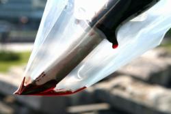 شاب يطعن صديقه بسلاح أبيض في ثاني يوم من رمضان