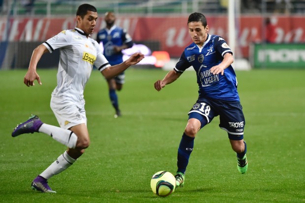 Le manager de Mahrez se prépare à mettre un autre Algérien en évidence