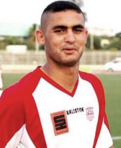 اللاعب التقى الأمين العام للنادي أمس الأول              نحو عودة شكلام لأولمبي الشلف