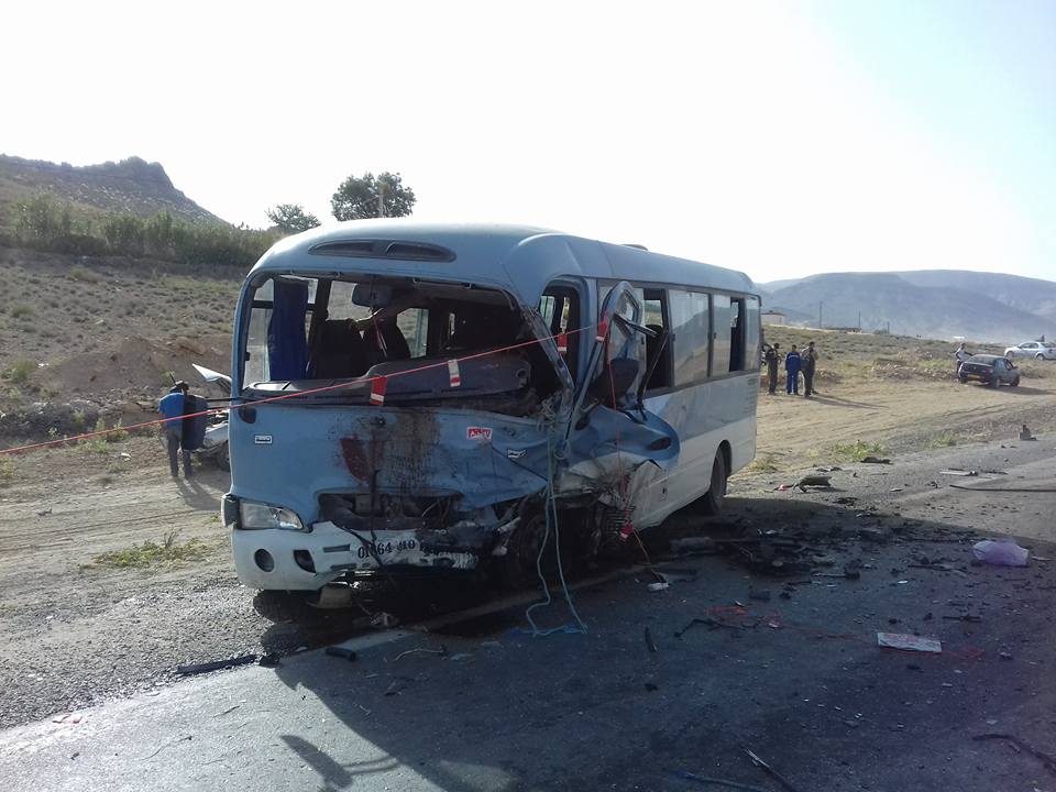 وفاة 5 أشخاص وإصابة 6 أخرين بجروح خطيرة في حادث مرور بتبسة