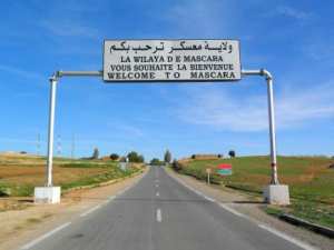 توزيع مفاتيح 71 وحدة سكنية ببلدية غروس في معسكر