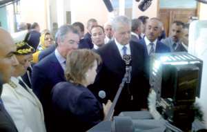 سلال يؤكد من تيارت تمسك الحكومة بقرار الثلاثية الأخير