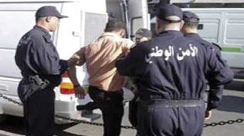 5 personnes activement recherchées arrêtées dans des opérations coup-de-poing