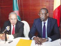 Intensifier la coopération dans la lutte contre l'insécurité, le terrorisme et la criminalité