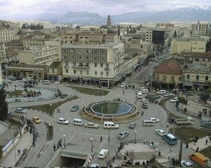 مواطنو تيزي وزو يطالبون بإنجاز مواقف للحافلات