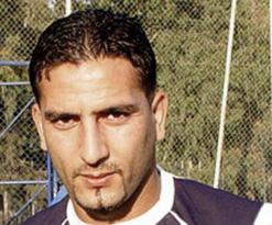 زايدي يرفض التوقيع لموسمين              البليدة تريد عبدوني لخلافة ڤاواوي