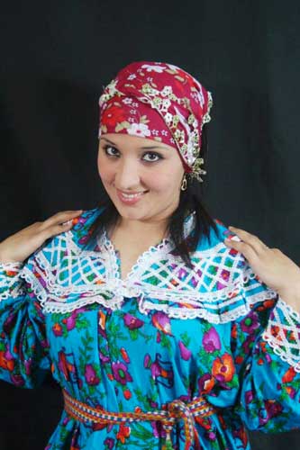 الممثلة فاطمة آمال بلحميسي