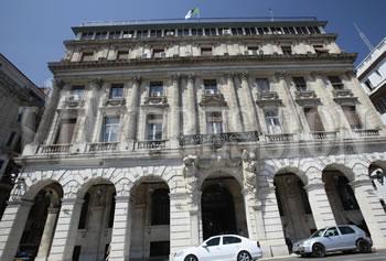 La Banque d'Algérie souffle le chaud et le froid