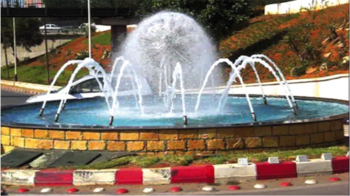 Places publiques et jets d'eau relookés grâce à des bienfaiteurs