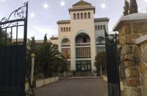 تجري بكل من ثانويتي شريف العوفي وأبي رأس الناصري  بمعسكر