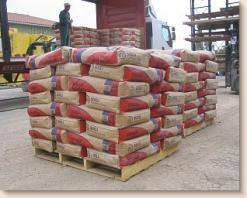 باشروا إضرابا عن الطعام واعتصاما أمام وزارة الصناعة              تجار مواد البناء بالشلف يطالبون بالتحقيق في مصير 2.4 مليون طن من الإسمنت